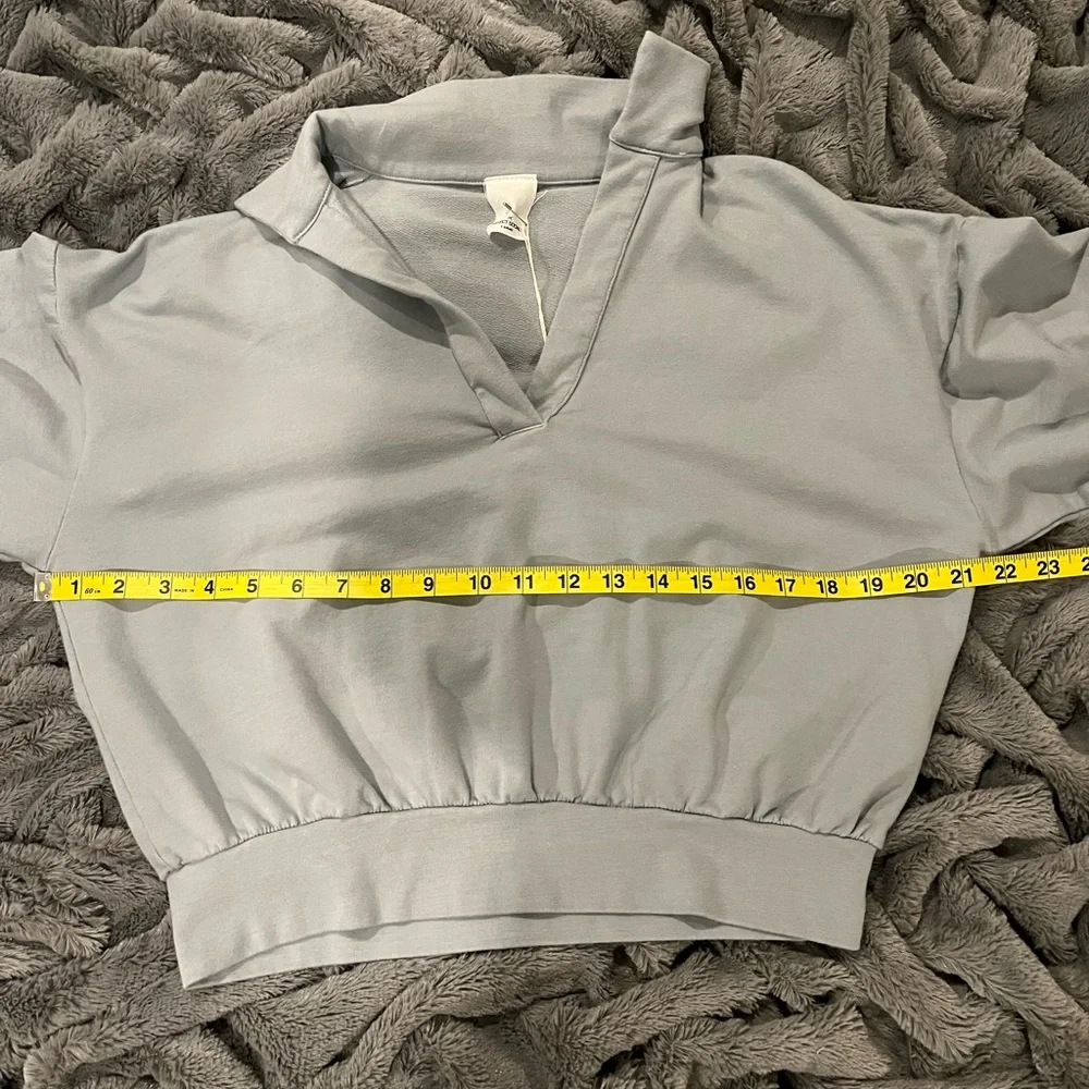 NWT Project Social T Seize The Day Collared Sweatshirt Size XSmall - Picture 11 of 13